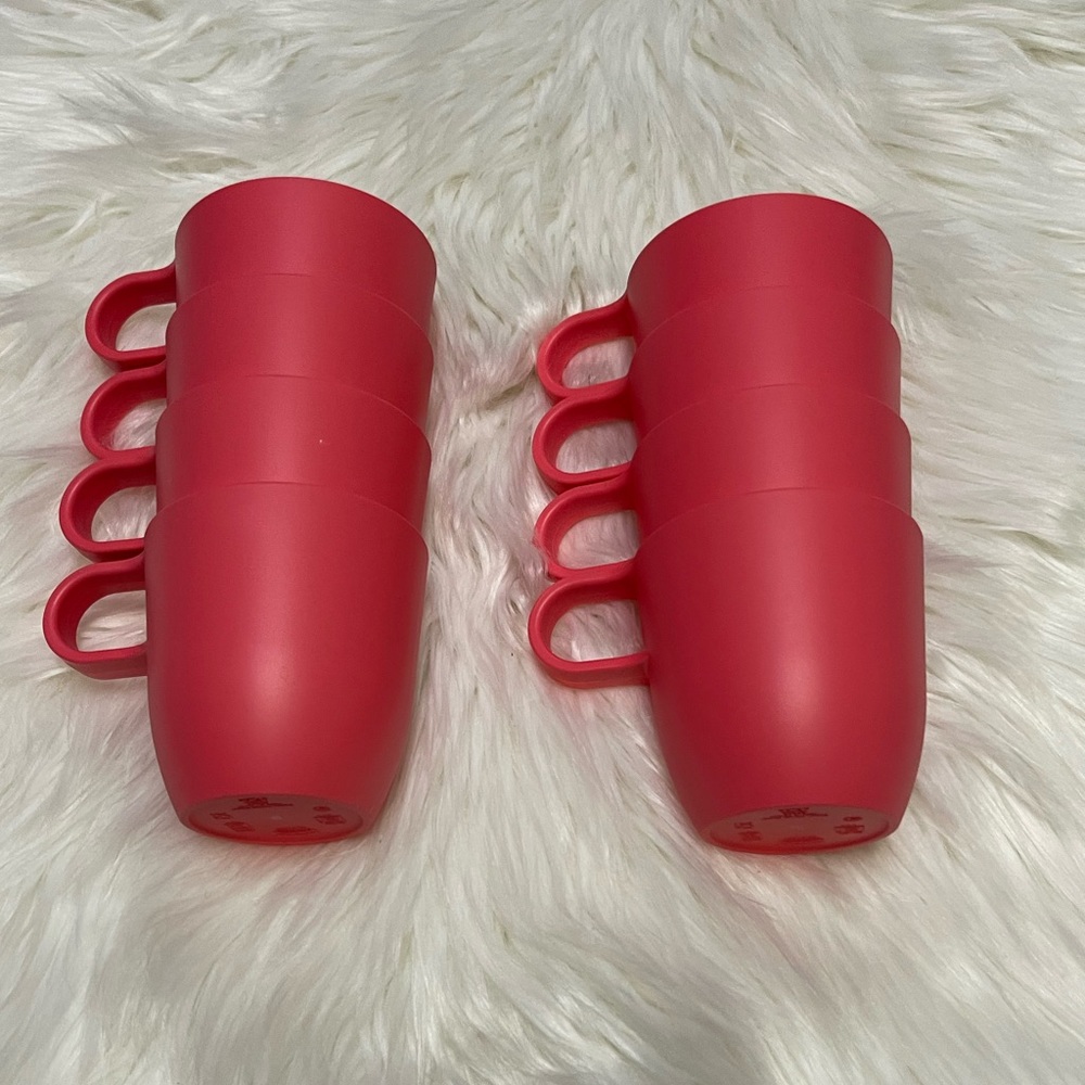 👻🎃CLEARANCE🎃👻 🌟HOST PICK🌟 Set of 8 Ikea mugs